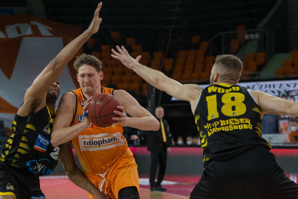 升的舞台 升的舞台